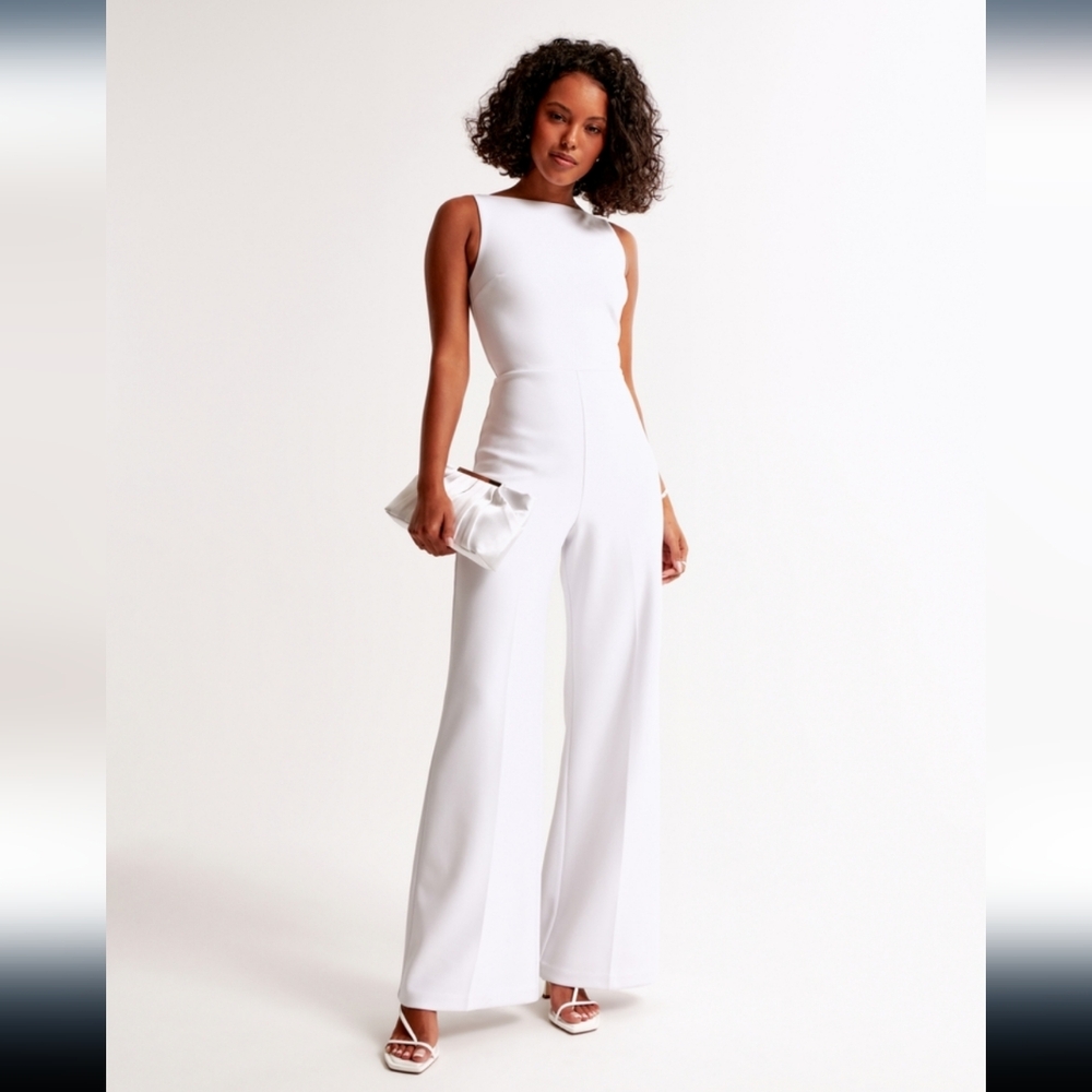 Abercrombie & Fitch Slash Clasp-Back White Jumpsuit - Picture 2 of 7